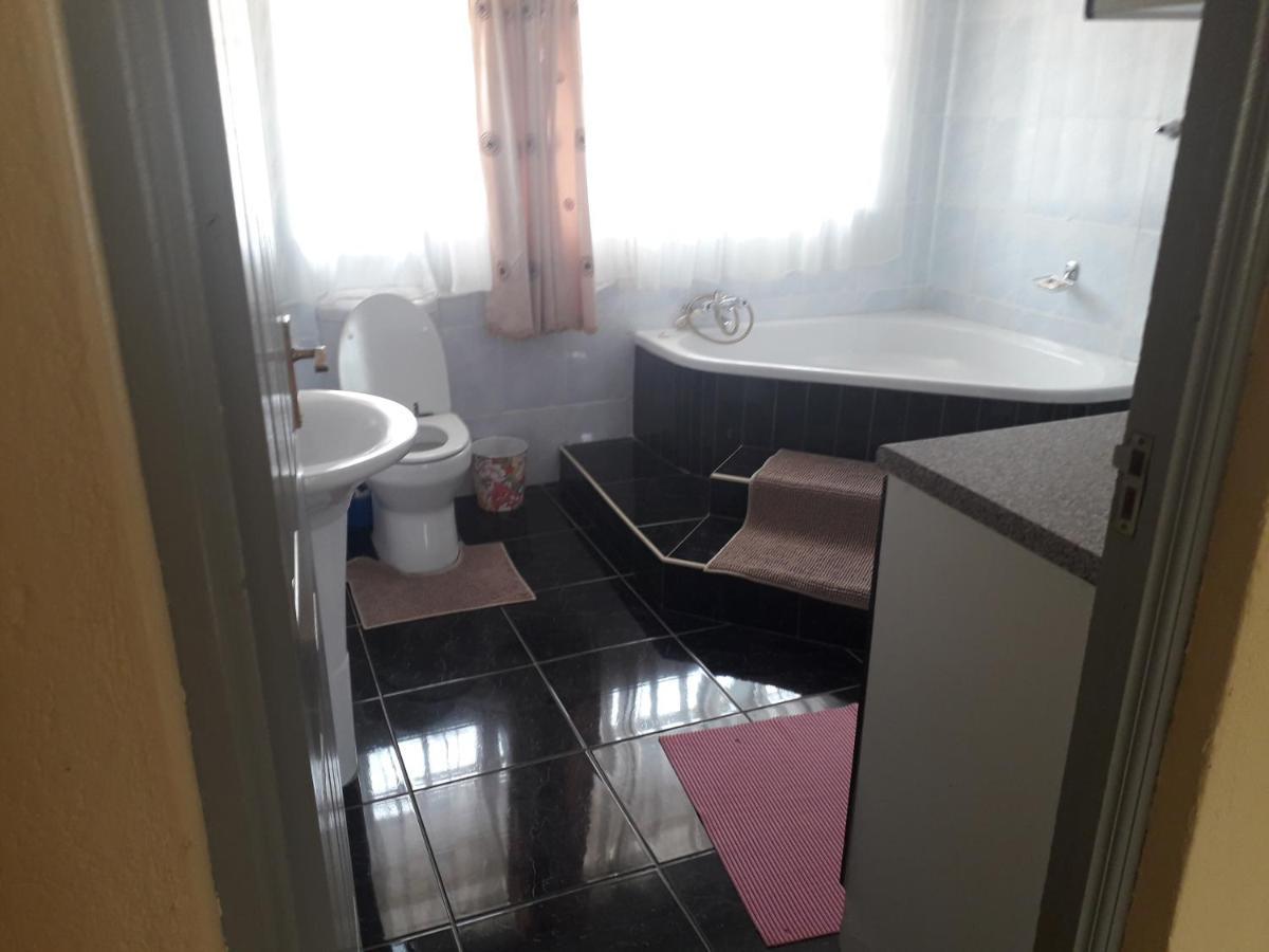 هازيفيو Angels Guesthouse المظهر الخارجي الصورة